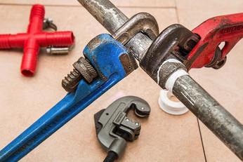 What Are The Continuing Education Requirements to Renew a Wisconsin Plumber License?